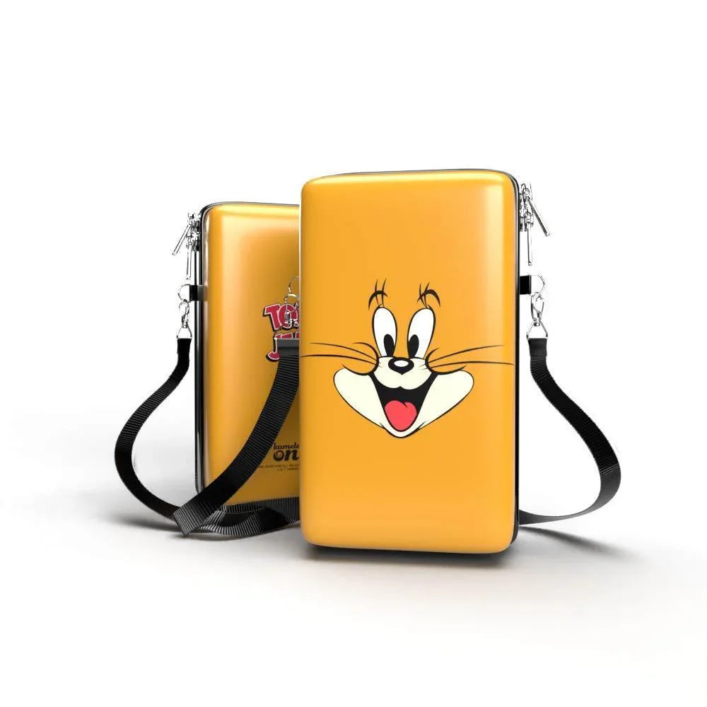Bolsa Shoulder Bag P Vertical - Tom and Jerry - Pochete Slim Kameleon - Kameleon Bags
