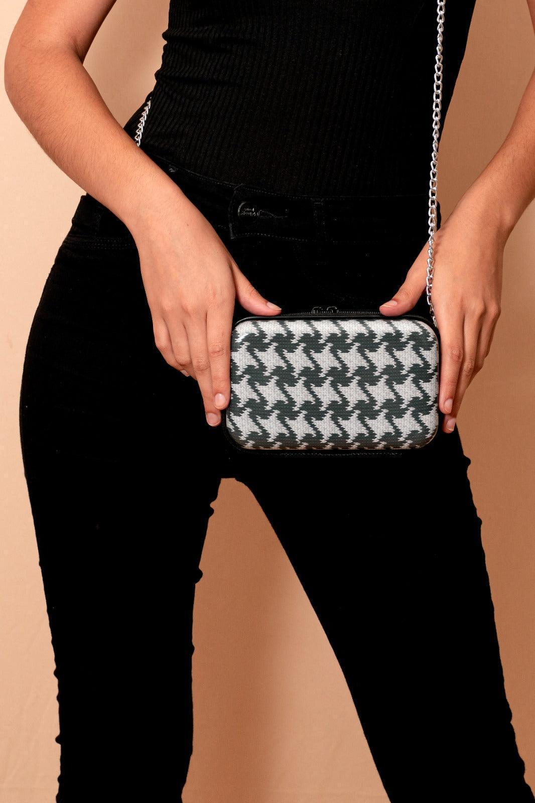 Bolsa Shoulder Bag P Horizontal - Tom and Jerry - Pochete Slim Kameleon - Kameleon Bags
